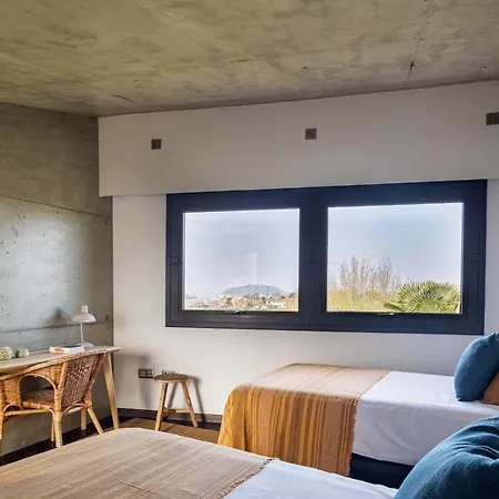 Escapada Con Piscina Y Jardin Hébergement de vacances