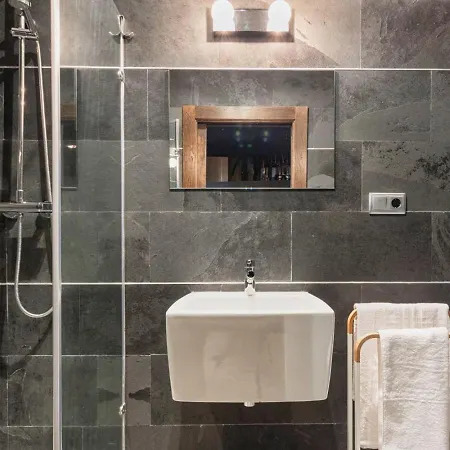 Escapada Con Piscina Y Jardin